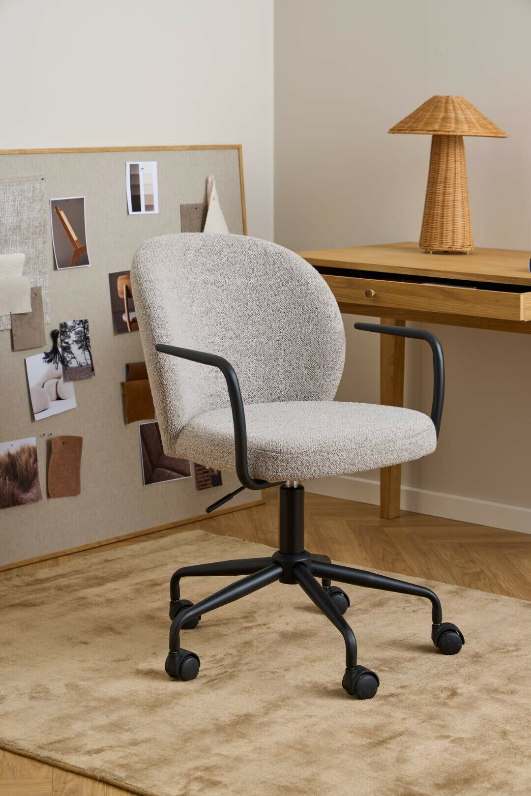 Biuro kėdė Patricia darbo stalas kėdė smėlio 0000102723