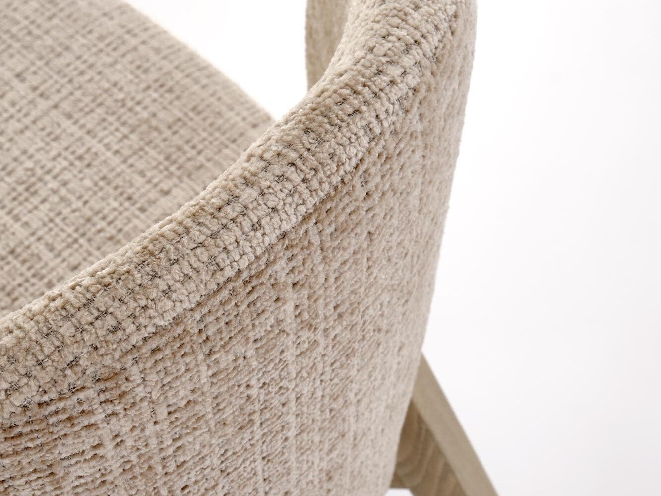 Kėdė BASSO kėdė šviesi graikinis riešutas/ CREMONA 14 (beige) V-PL-N-BASSO-J.ORZECH/CREMONA14, Spalva: Beige + Graikinis riešutas