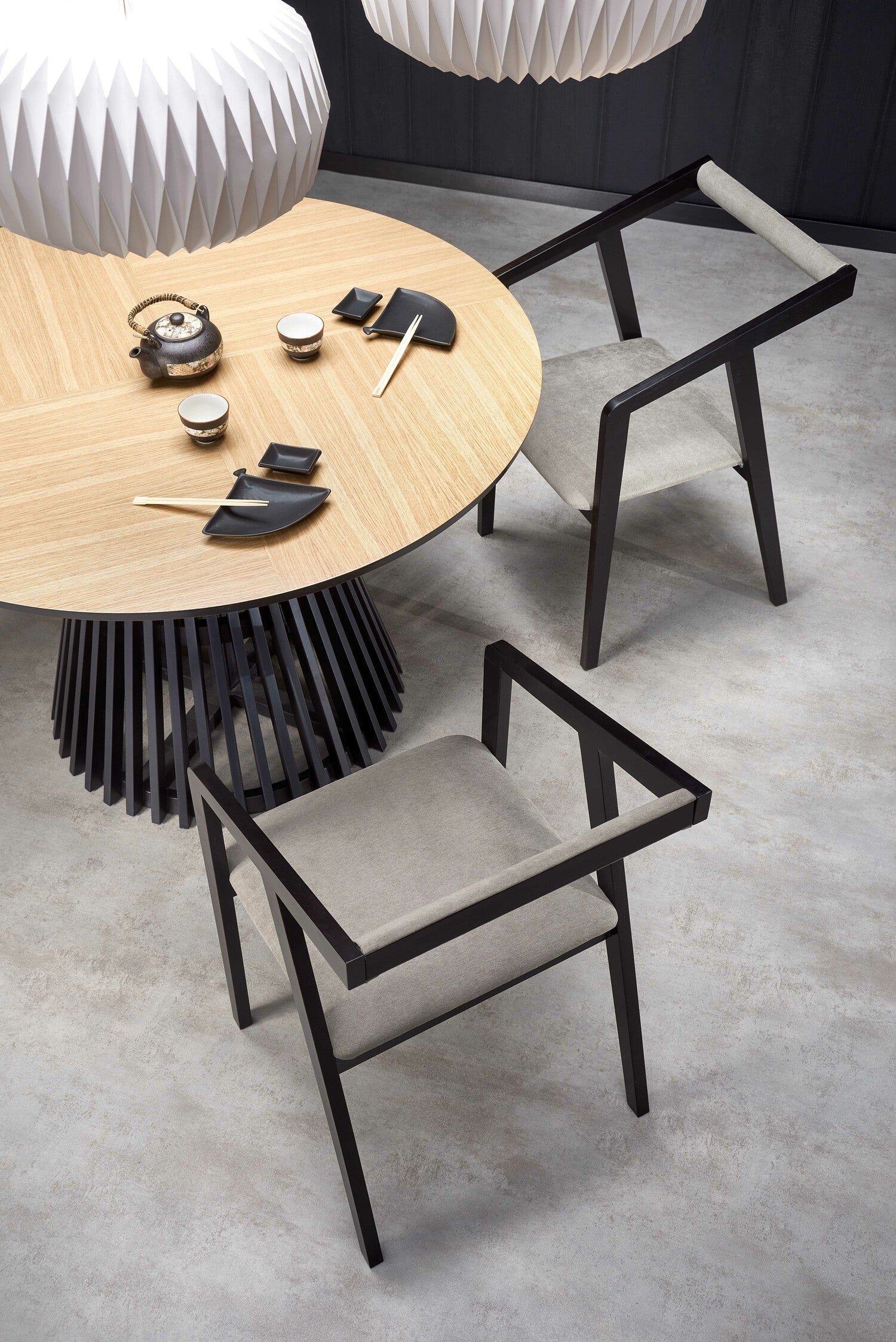 Stalas MIYAKI V-PL-MIYAKI-ST